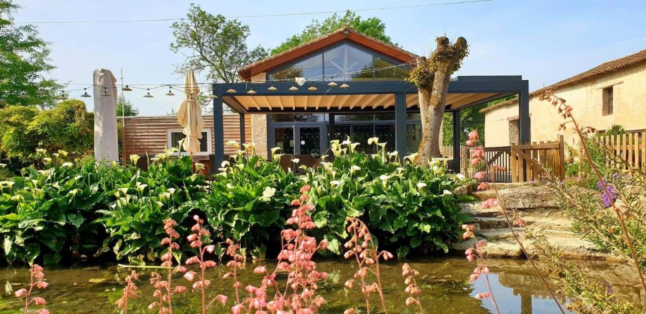 Le Petit Courault Hotel Pamproux Buitenkant foto